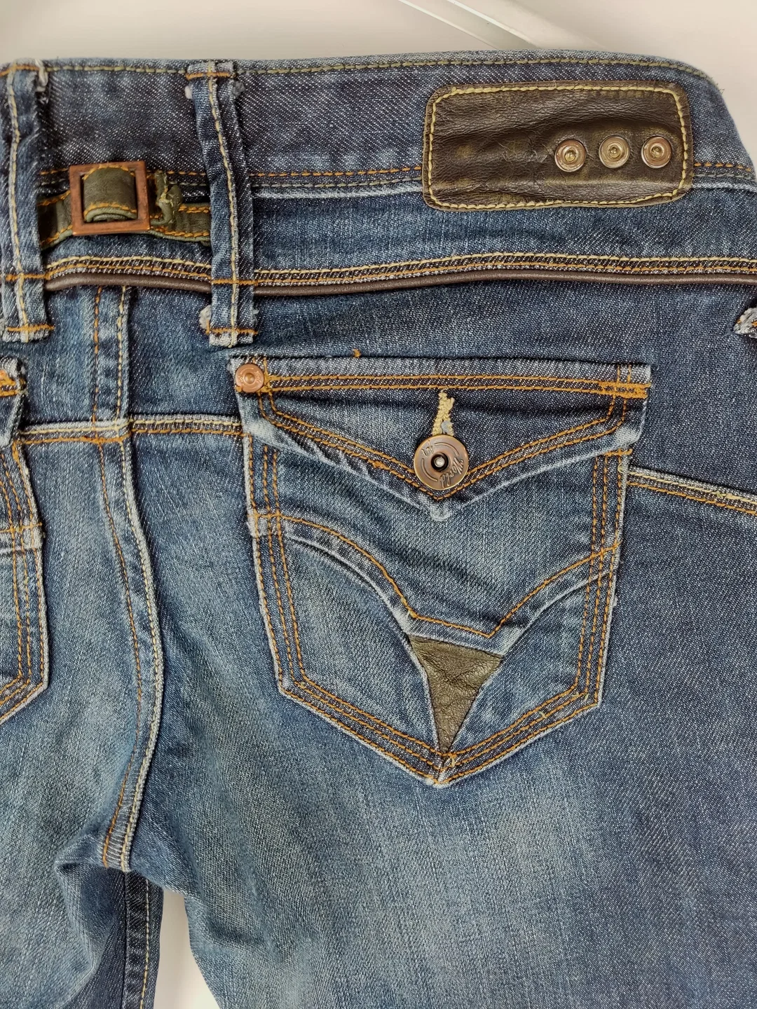Jeans "TRF Denim Rulus", lang mit Stretch, dunkelblaumeliert mit Taschen, Größe 36 – Bild 3