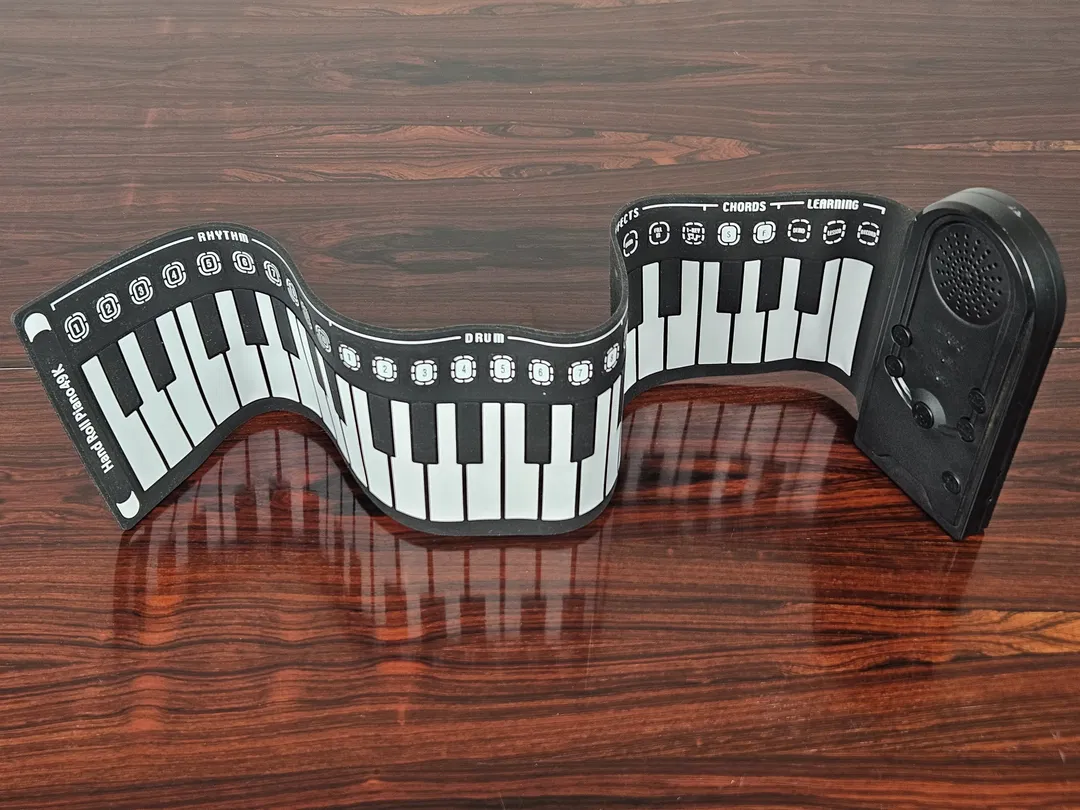 Hand Roll Piano 49 Keys / Rollbares Silikon Keyboard mit 49 Tasten  - Bild 1
