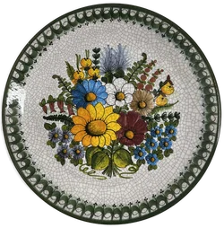 Handgefertigter grüner Wandteller aus Gmunden - Blumenmotiv - 30 cm - Vintage 1981
