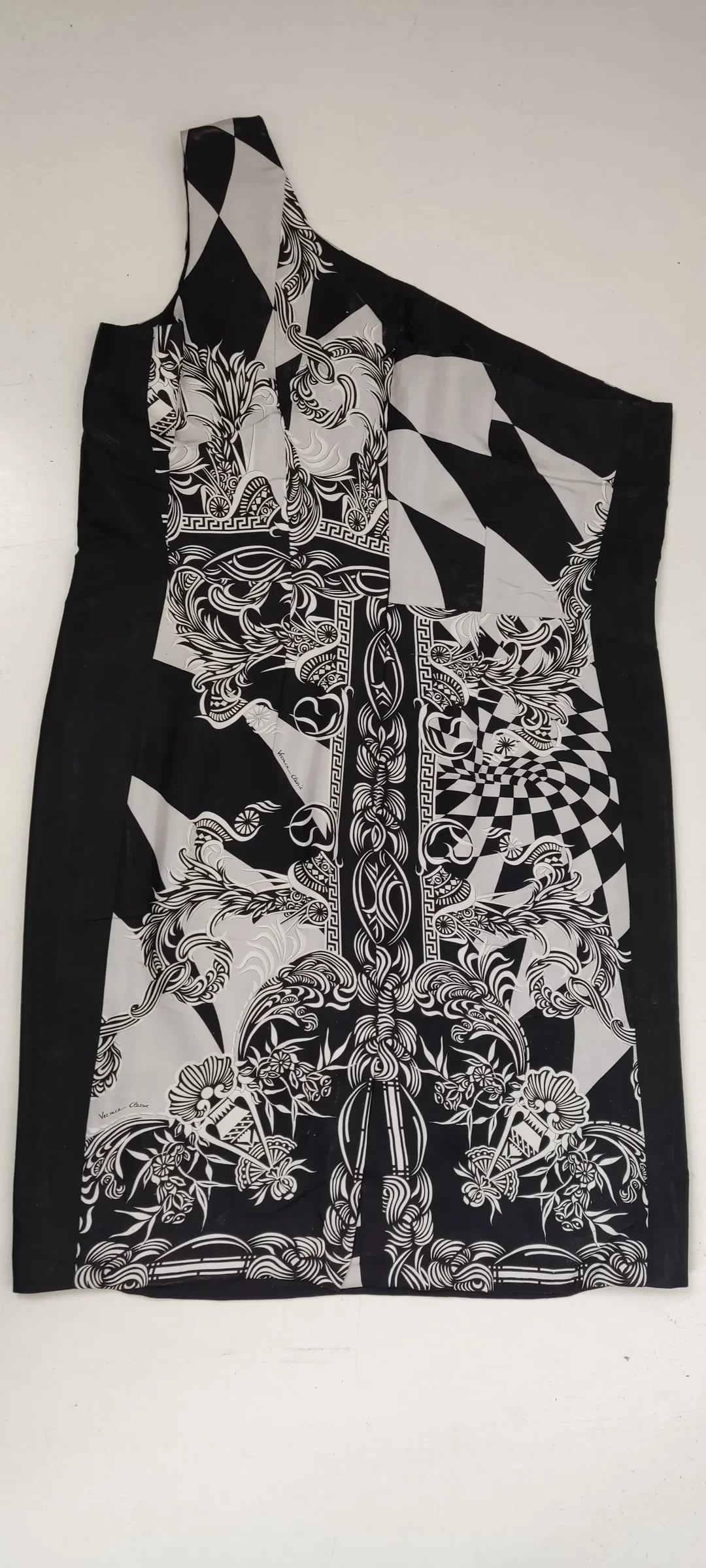 Versace Midikleid Asymmetrisch Seide One-Shoulder | Party-Ikone Göße 50 / 4XL – Bild 6
