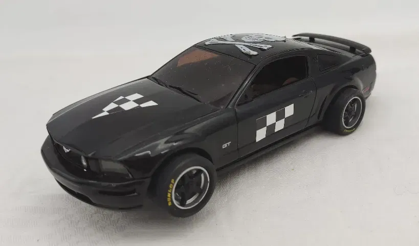 Carrera Evolution - Modellauto - Ford Mustang GT 2005 - Bild 1