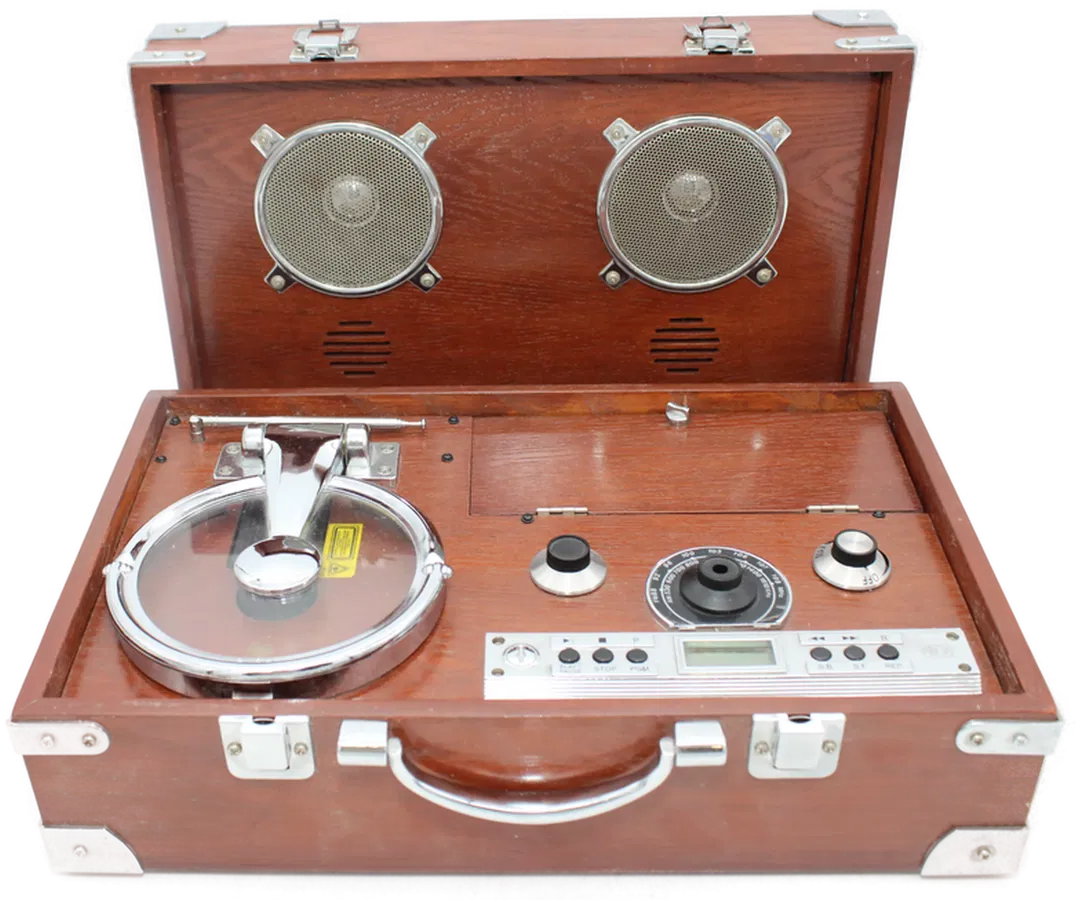 Retro-Kofferradio mit CD-Player im Holzgehäuse - Bild 4
