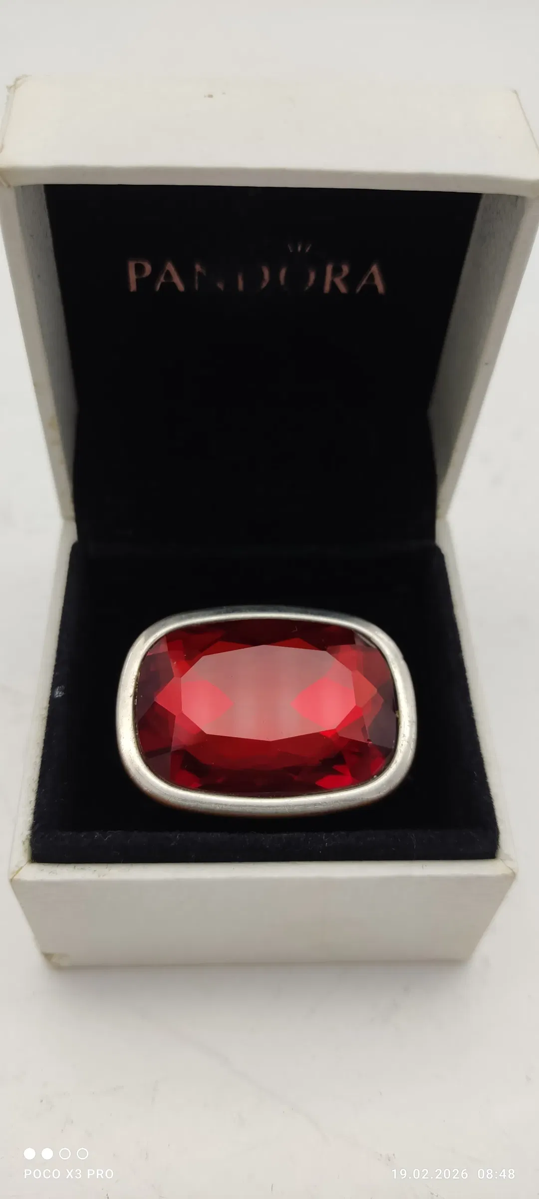 Vintage Ring mit rotem Stein - Bild 1