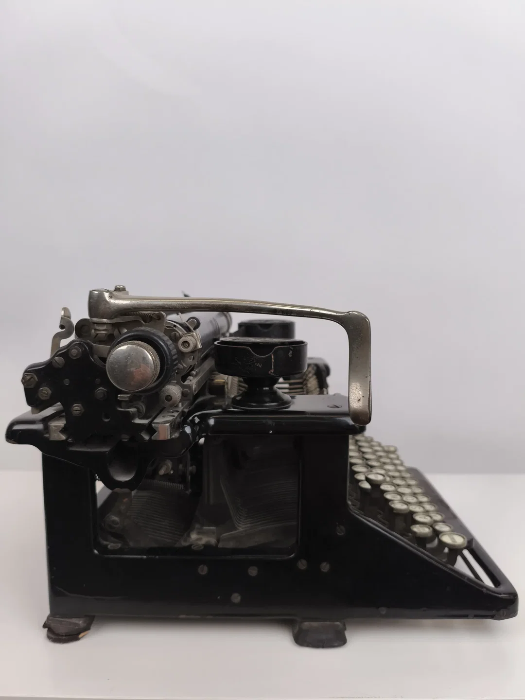 antike Schreibmaschine, Woodstock Nr. 5, Sammlerstück – Bild 2