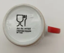 Weihnachtlicher Becher mit Illustration - 11cm hoch - Bild 3