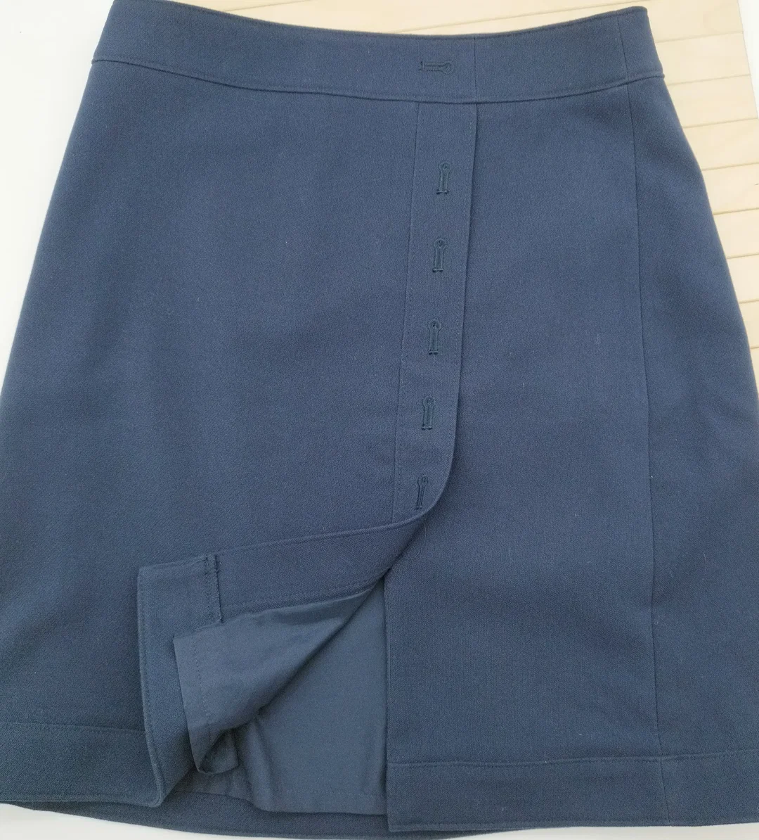 Minirock Ann Taylor Factory Dunkelblau | Business-Eleganz – Bild 2
