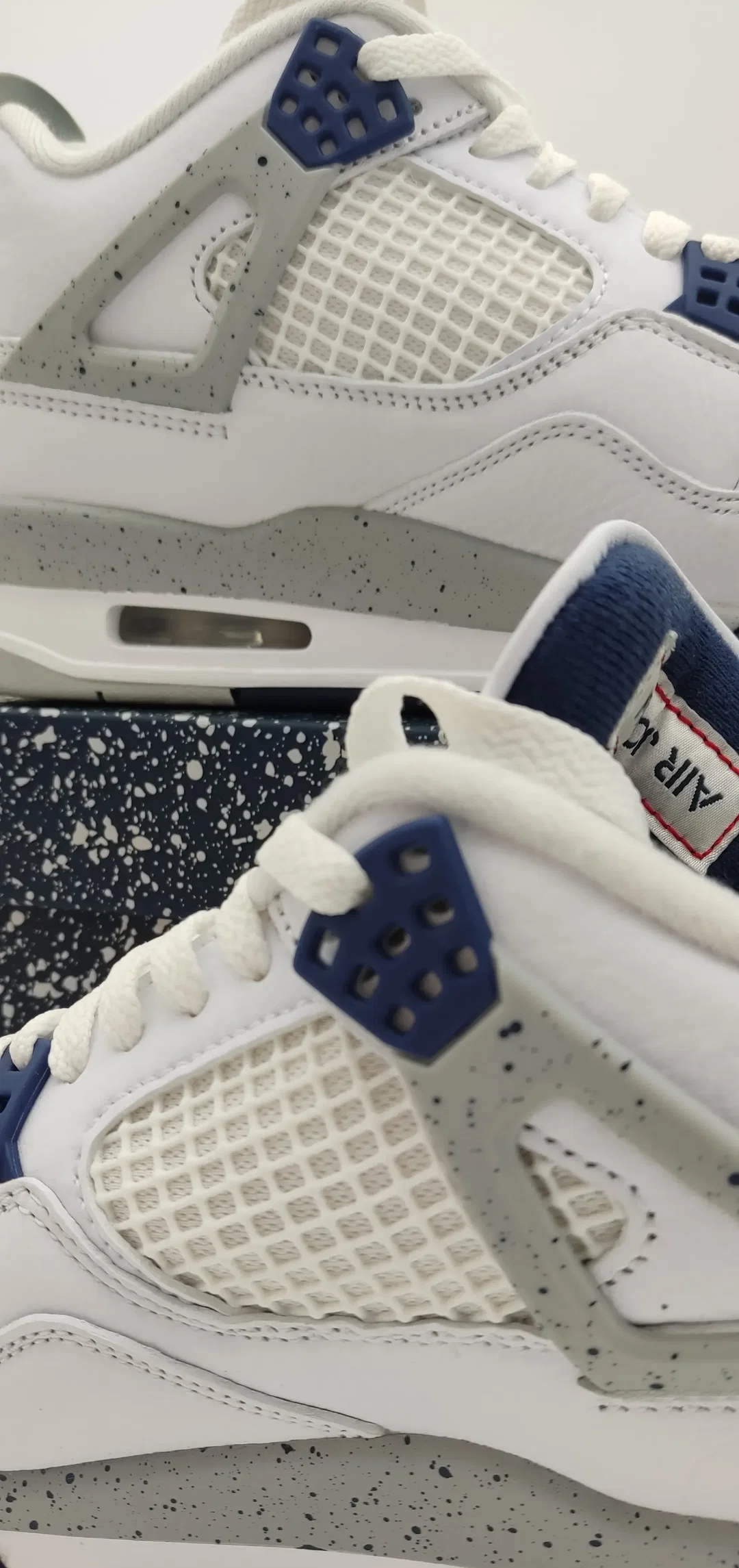 Air Jordan 4 Sneaker White/Midnight Navy Gr.40 | Wie Neu – Bild 5