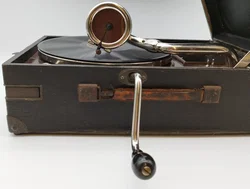 Koffergrammophon, The Gramophone Co. Ltd, inkl. 14 Schellacks Deko-Rarität | Unikat Mit Geschichte - Bild 4