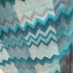 Bemusterter Schal - ca. 180cm lang / 70% Viskose, 30% Seide - Bild 3