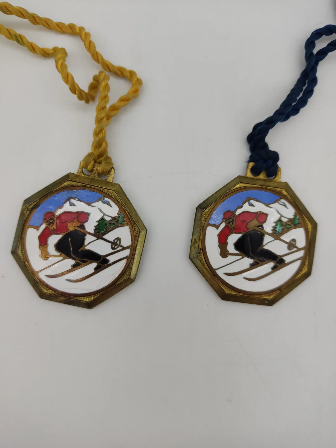 7x Vintage Ski-Anhänger/Medaillons – Bild 5