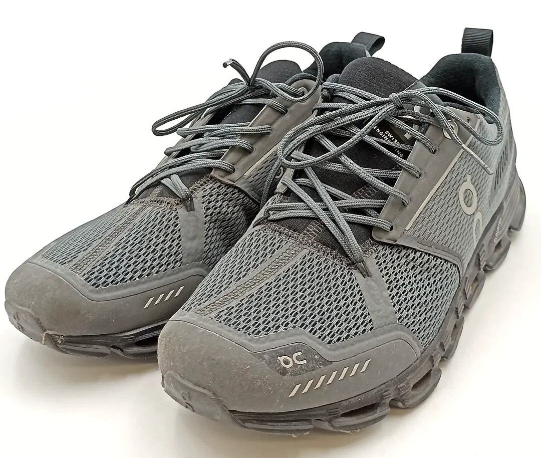 On Herrenschuh grau Gr. 42 – Bild 1