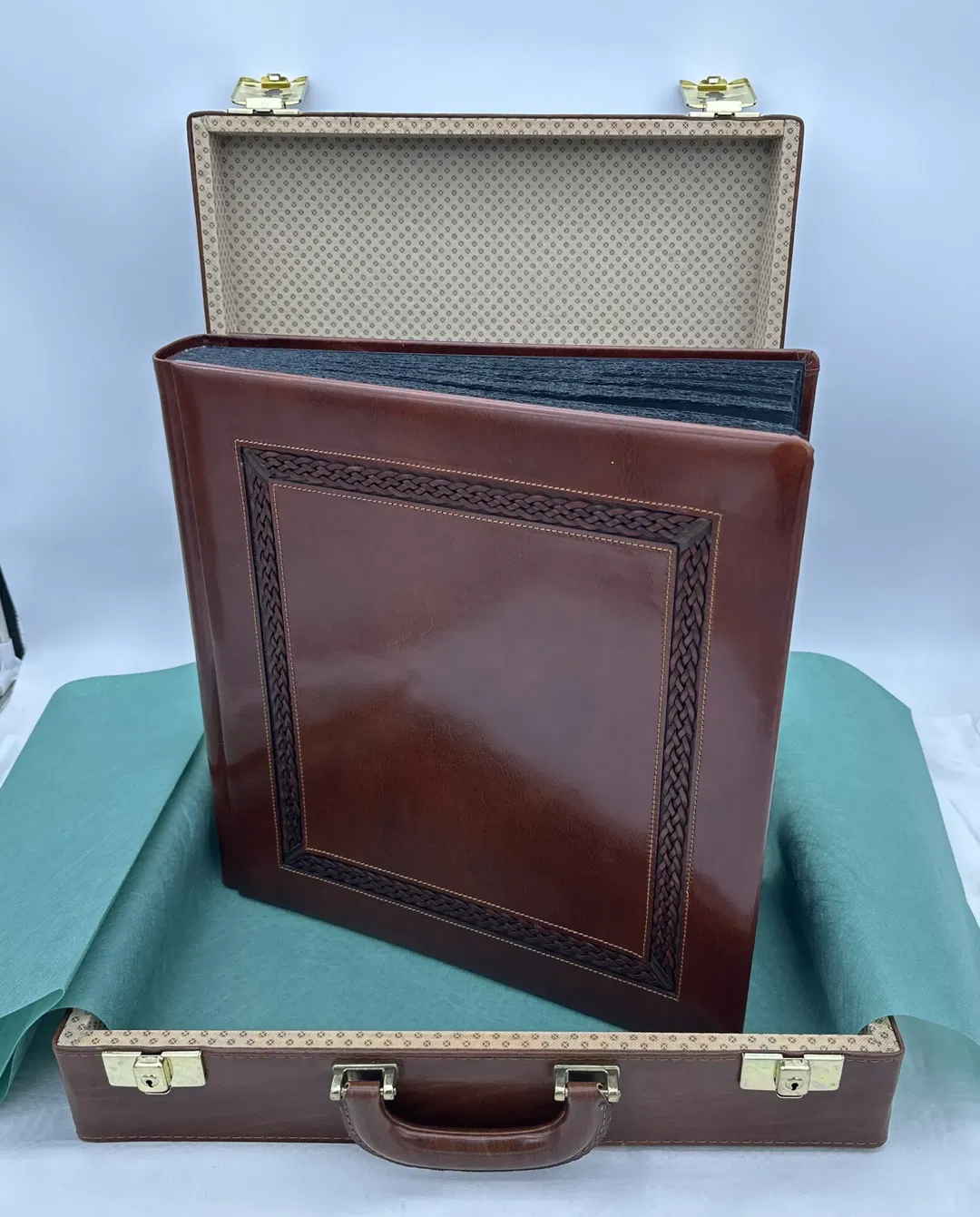 Fotoalbum mit Aufbewahrungskoffer - Bild 2