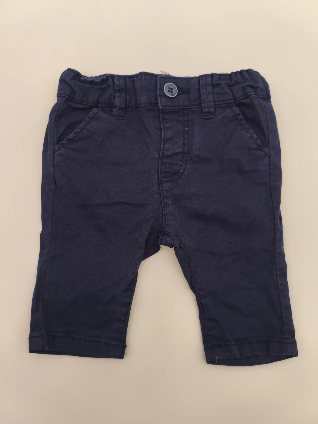 7 Stk. Babyhosen und Shirts, Gr. 50/56 – Bild 6