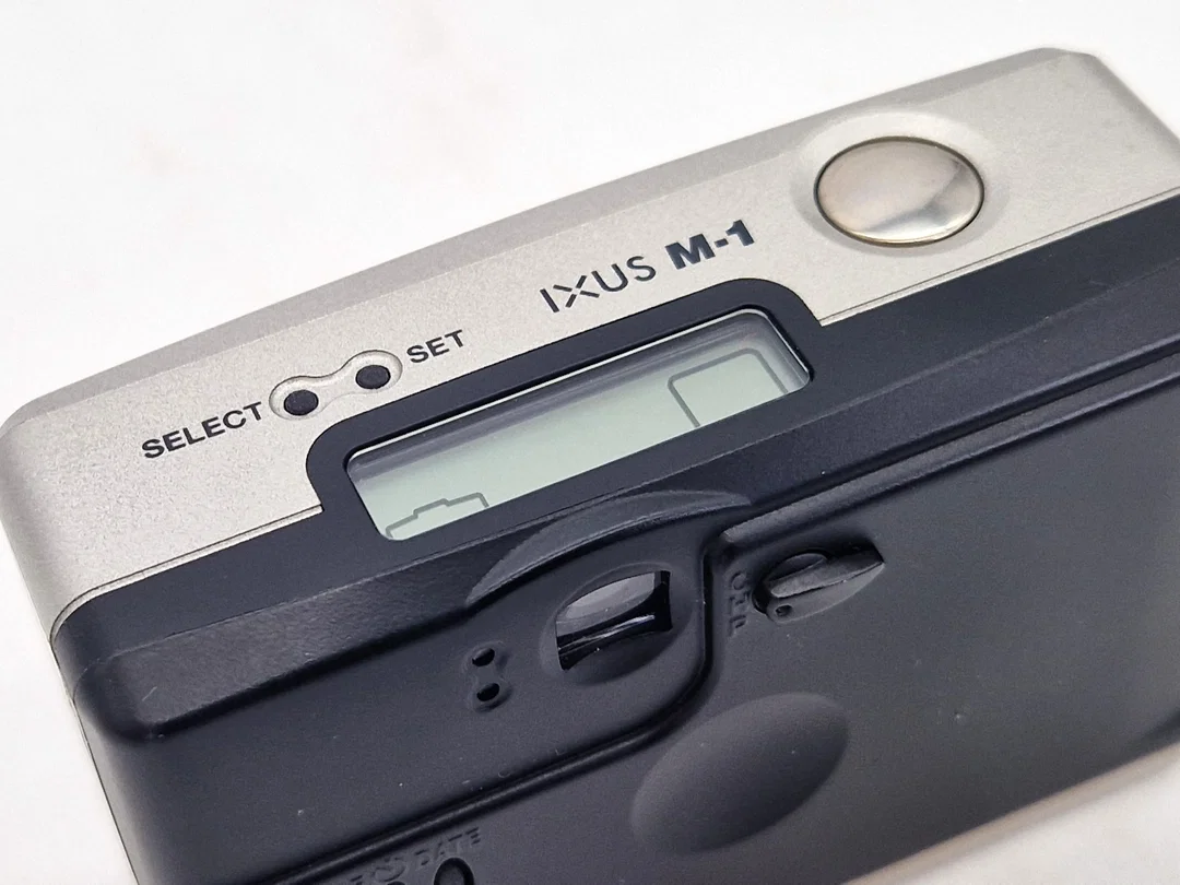 Canon IXUS M-1 Analoge Compact APS Kamera - Silber (Ungeprüft / Ersatzteil) – Bild 10