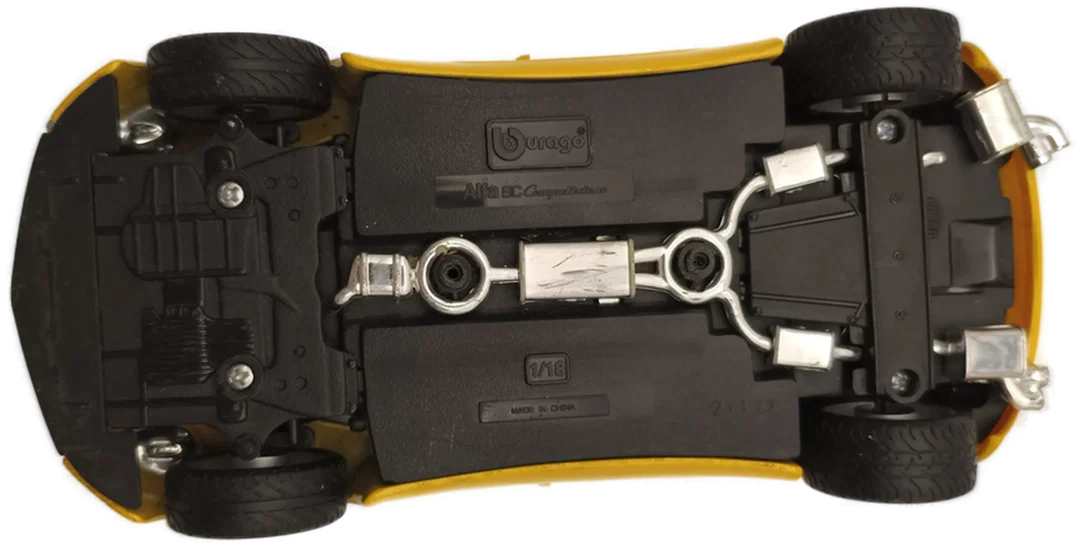 BBurago, Modellauto "Alfa Romeo 8C" – Bild 5
