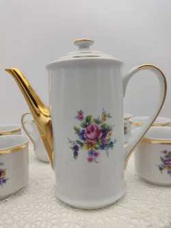  Porzellan-Teeservice mit Kanne & Milchkännchen, Goldrand | Vintage-Charme - Bild 10