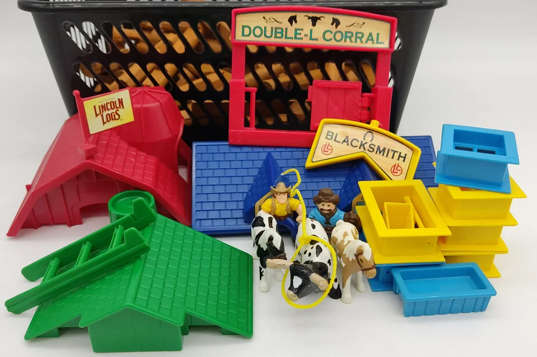 Hasbro Original LINCOLN LOGS Double-L Corral inkl. Anleitung  – Bild 3