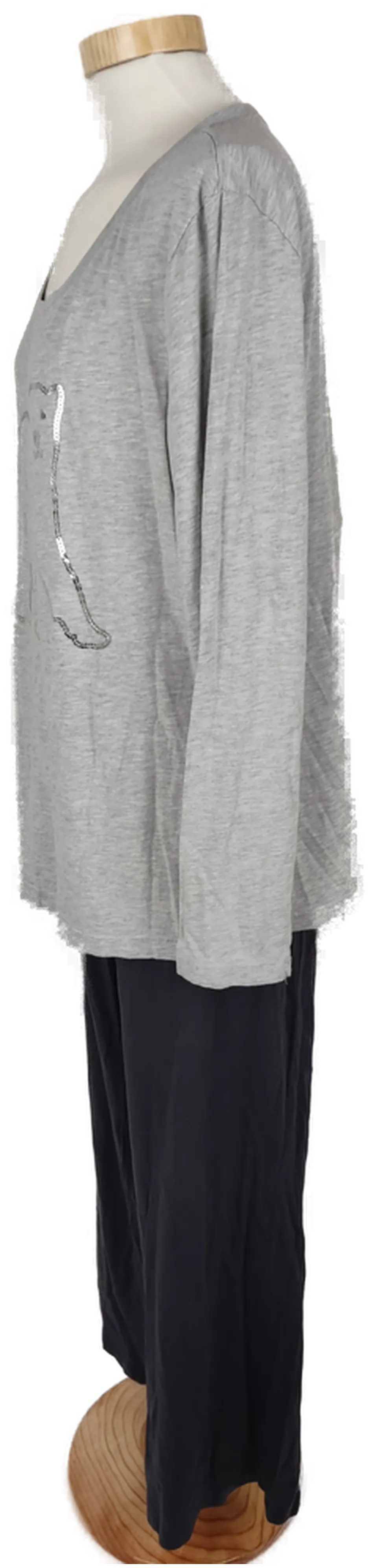 Pyjama "Lingerie", langarm mit Rundhalsausschnitt und Eisbärenbild, hellgrau/dunkelgrau, Größe XL – Bild 2