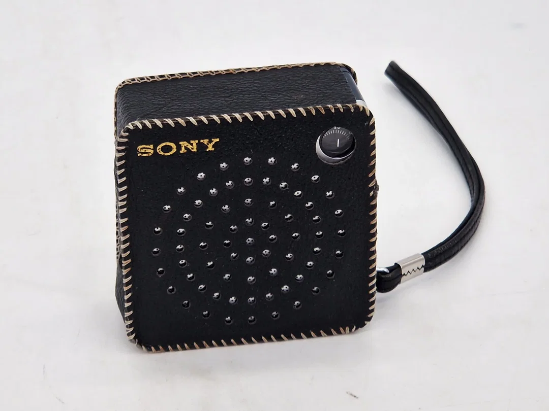 Sony Vintage 8 Transistor Taschenradio (AM/Mittelwelle) - Dunkelblau/Silber – Bild 10