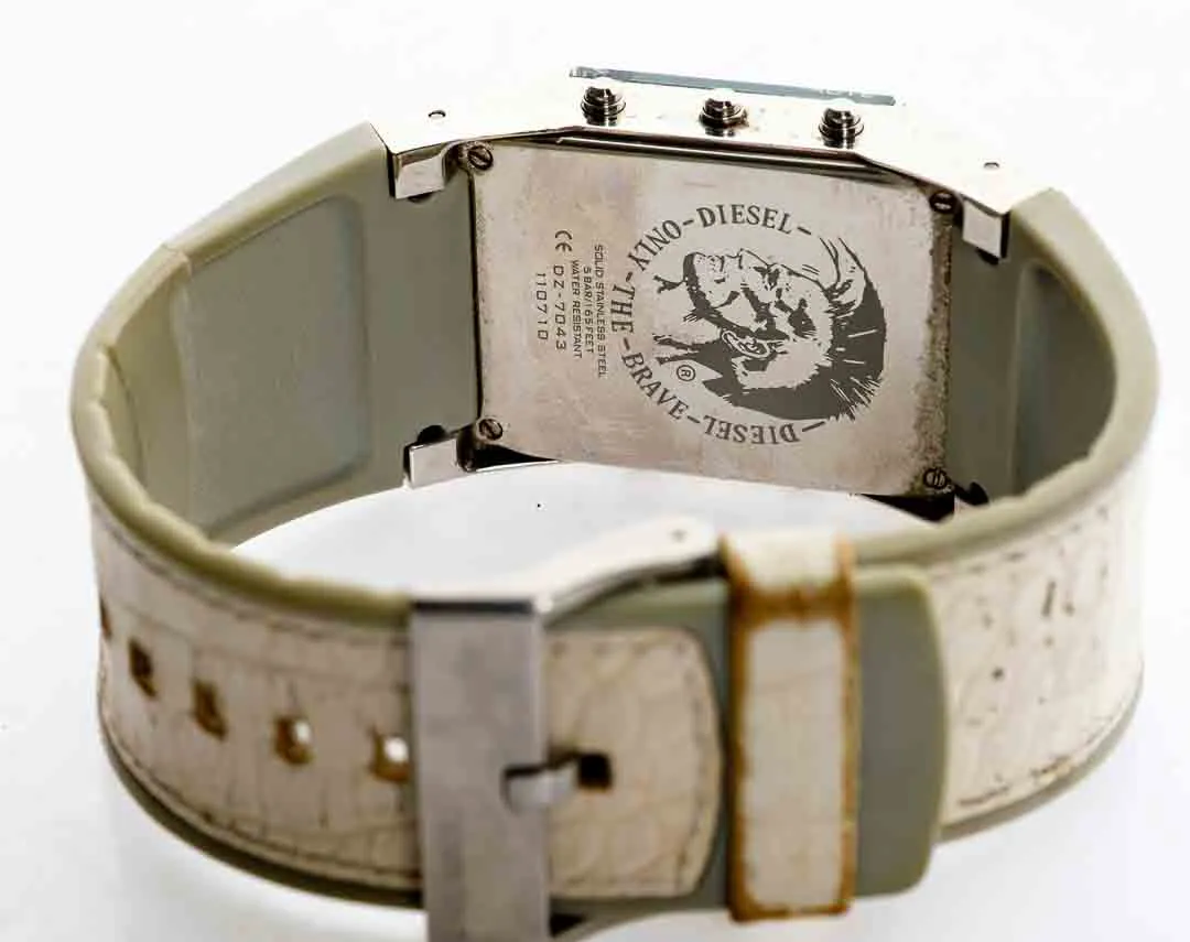 Damen Digitaluhr DZ-7043 von Diesel mit Originalbox – Edelstahlgehäuse & Lederarmband – Bild 2