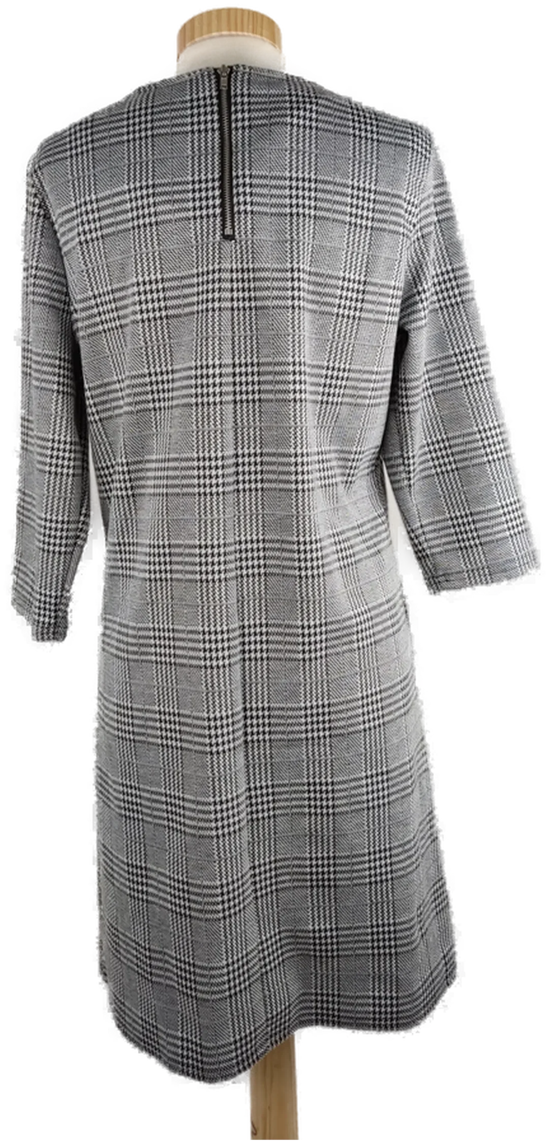 Kleid "Only", dreiviertelarm mit Rundhalsausschnitt, grau/weiß/schwarz kariert, Größe M – Bild 3