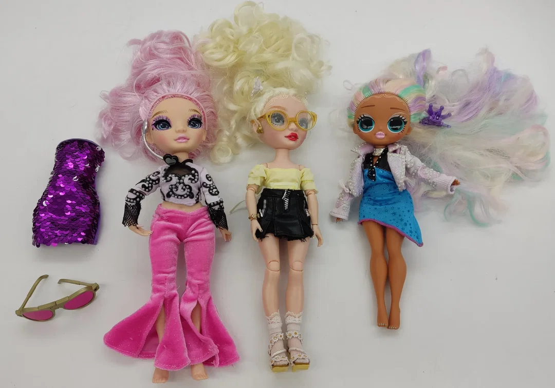 MGA "Rainbow High" Puppen Konvolut 3 Stück – Bild 9