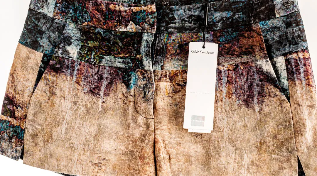 Calvin Klein Sommer Short bunt Gr. 32 mit Etikett – Bild 3