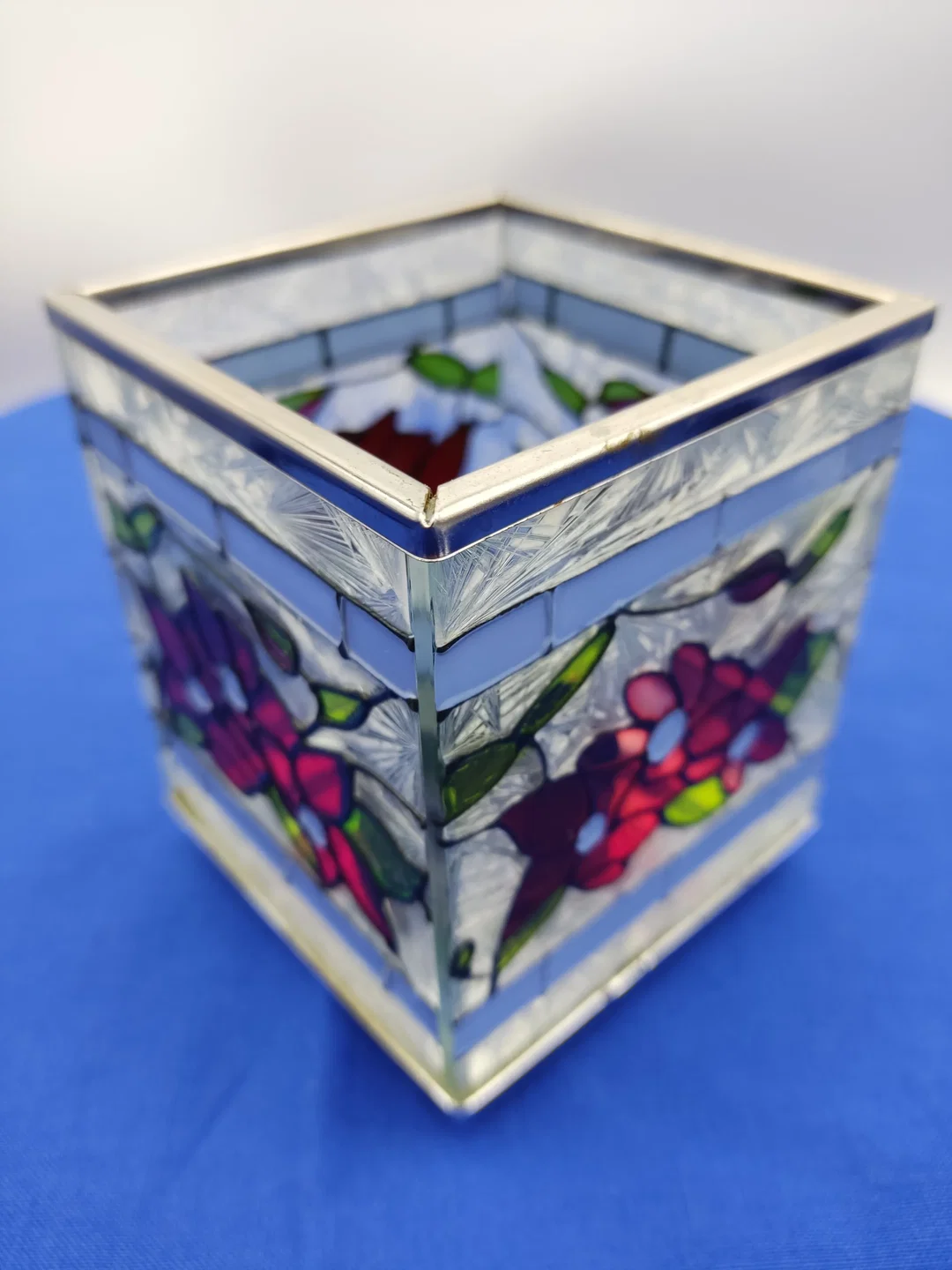 Buntglas-Windlicht im Tiffany-Stil | Zeitloses Design – Bild 4