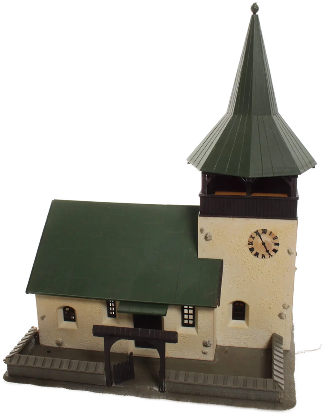 Konvolut Modellbahn-Dekoration – Kirche, Bahnübergänge, Hochstand, Bäume – Bild 3