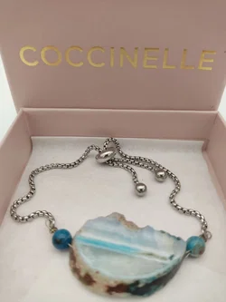 COCCINELLE Gliederkette-Armband mit Achat-Anhänger in Schachtel | Italienischer Chic - Bild 4