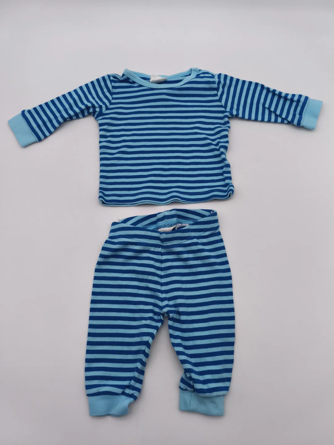 Set: H&M Langarm-Shirt und Hose, Baby, Gr. 50 – Bild 1