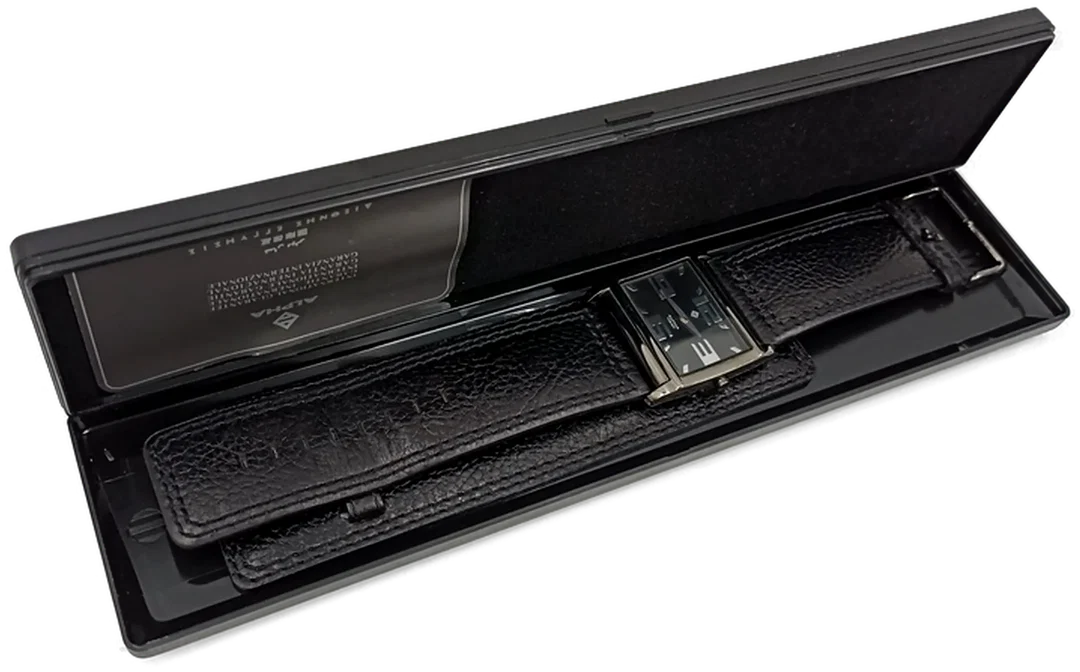 Alpha Saphir 200 Armbanduhr – Bild 1
