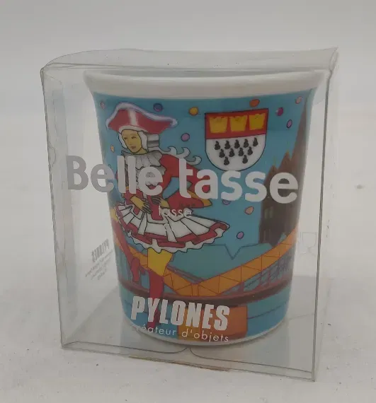 Pylones - Belle Tasse - Bild 1