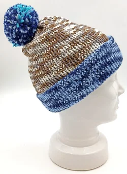 Handgestrickte Pudelmütze