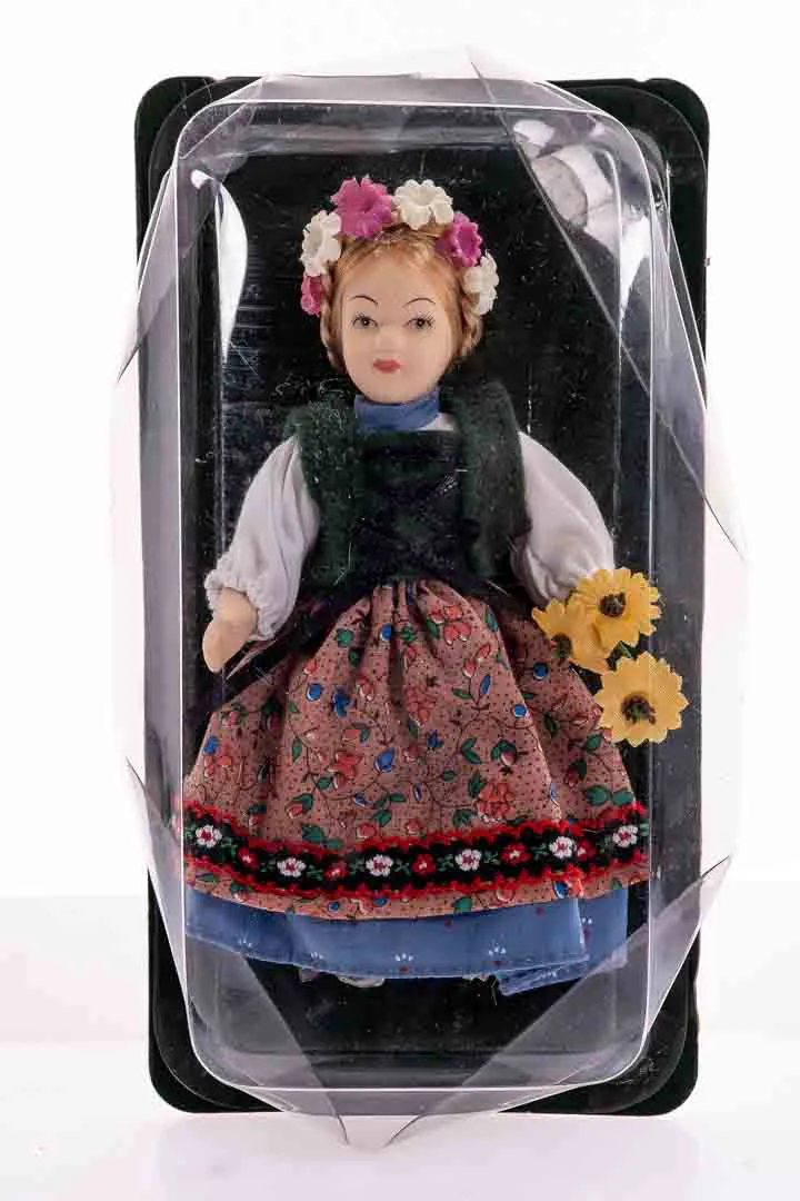  DE AGOSTINI Sammlerpuppe / Porzellanpuppe, Höhe 15cm - Bild 4