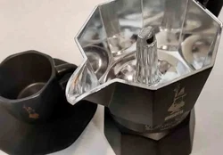 Bialetti Moka Express Set Schwarz Espressokocher 2 Tassen OVP - Bild 4