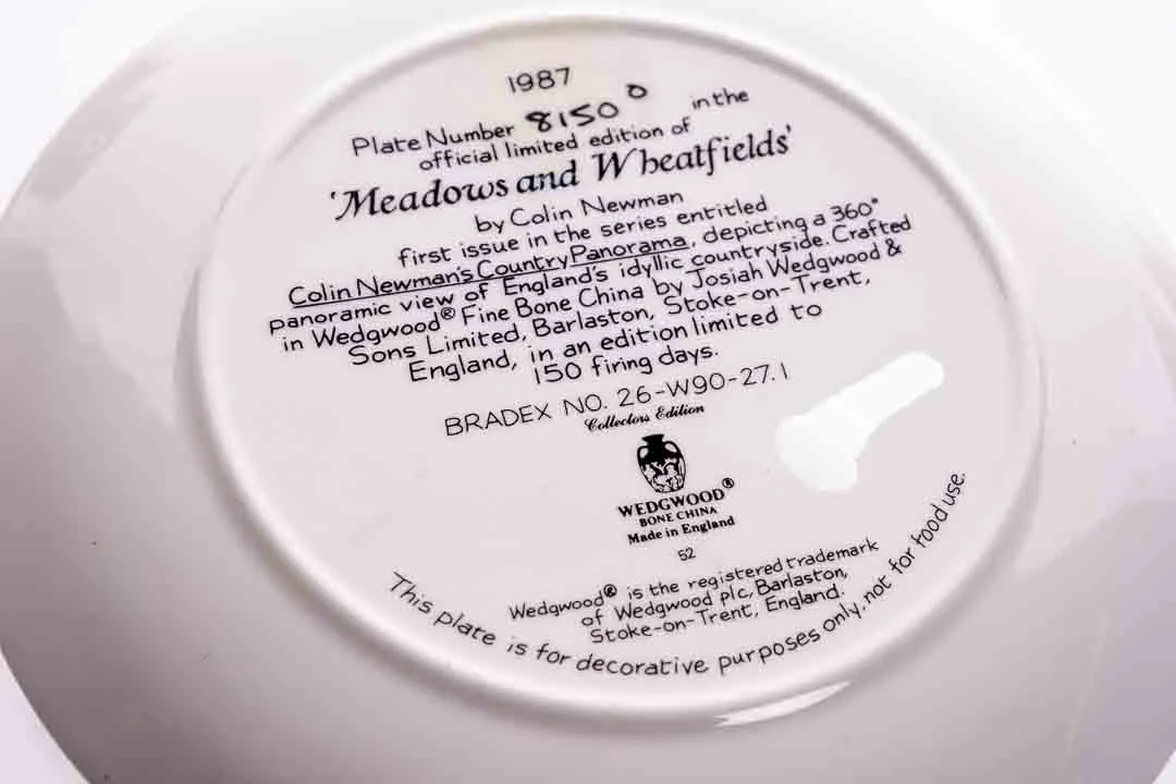 WEDGWOOD Dekoteller mit "Wiesen & Weizenfelder" von Colin Newman – Bild 2