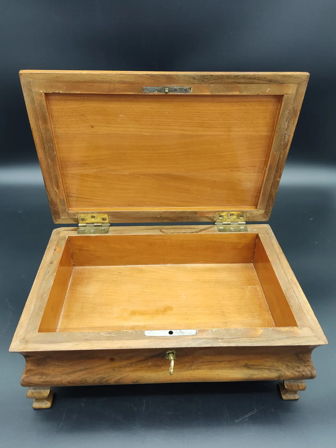 Vintage Aufbewahrungsschatulle aus Holz mit Schlüssel – Bild 3