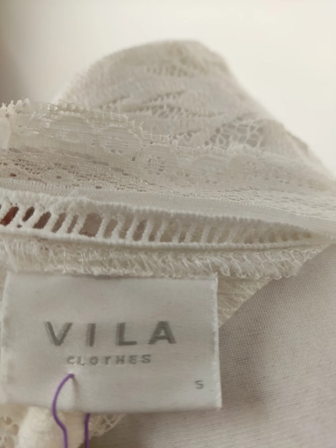 Vila Top für Damen Weiß Größe S/36 | Feiner Vintage-Charme – Bild 4