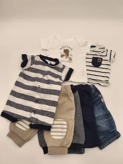 7 Stk. Babyhosen und Shirts, Gr. 50/56 – Vorschau 1