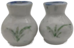 Puppenhaus Zubehör: Miniatur Keramikvase mit Blumenmotiv 2er-Set | Sammlerstück  – Vorschau 6