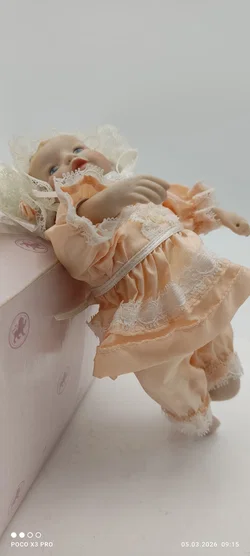 Ashton Drake Porzellanpuppe 'Heather' | Sammlerstück - Bild 9