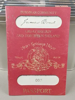 James Bond 007 - DVD Komplett Box mit 20 Filmen - Bild 4