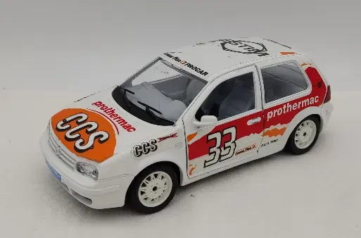 Burago Volkswagen Golf 1998  1:24 - Bild 4