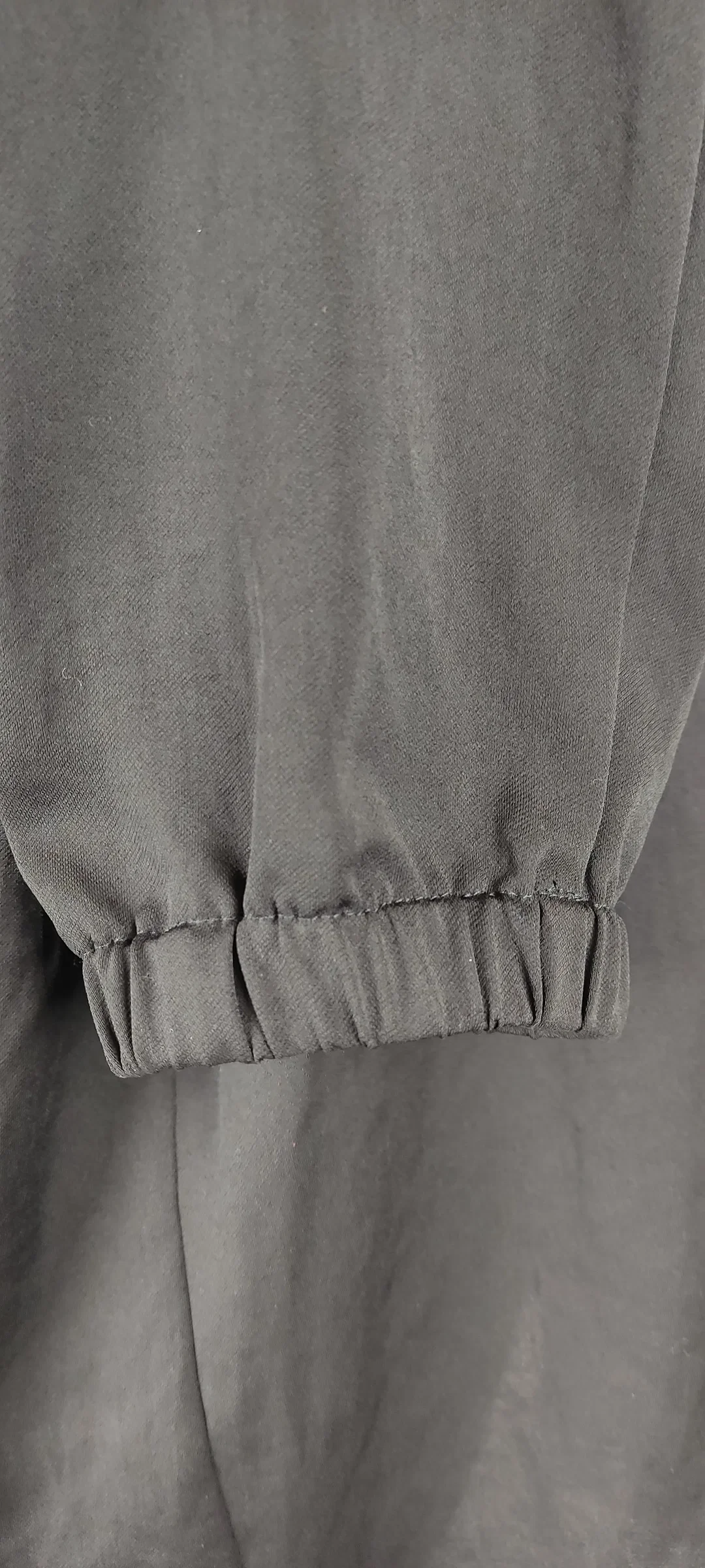 Marc Cain Bluse V-Ausschnitt Unifarben | Wie Neu – Bild 6