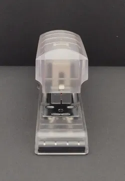 Bürohefter Transparent für 24/6 + 26/6 Klammern | Minimalistischer Charme - Bild 2