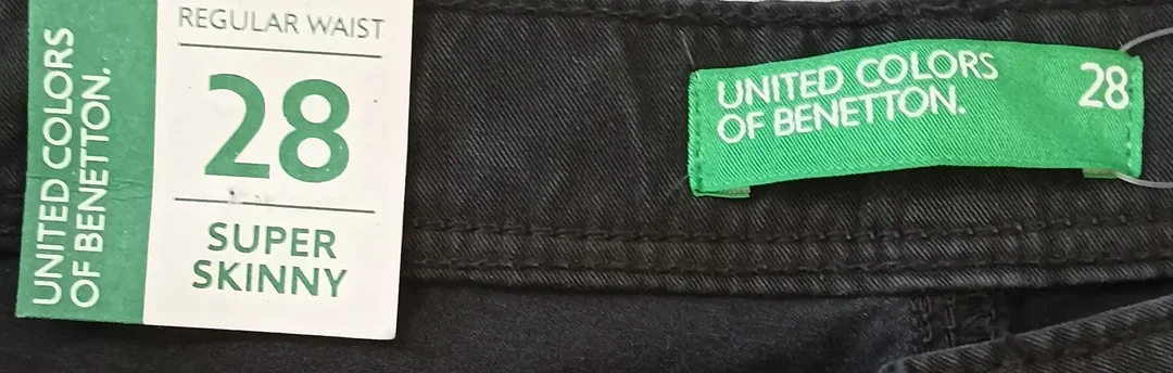 United Colors of Benetton Damen Jeans schwarz Gr. 28 – Bild 3