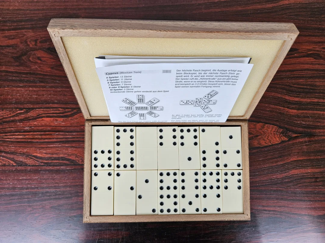 Dominoset - Gesellschaftsspiel - Bild 4