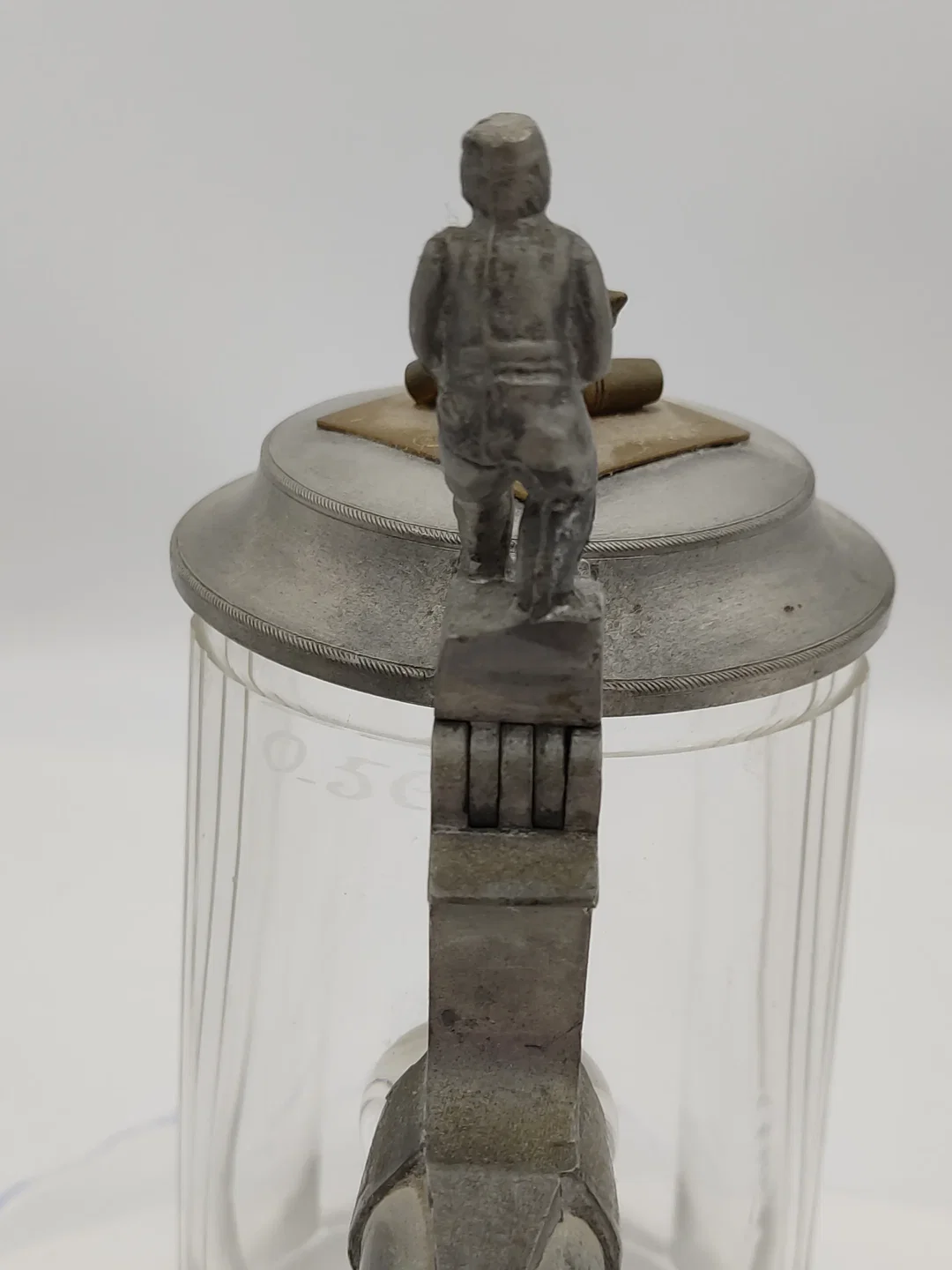 Antiker Glaskrug mit Keglerfigur und Kegel mit Kugel auf dem Zinndeckel, 0,5 Liter, ca 100 bis125 Jahre alt – Bild 7