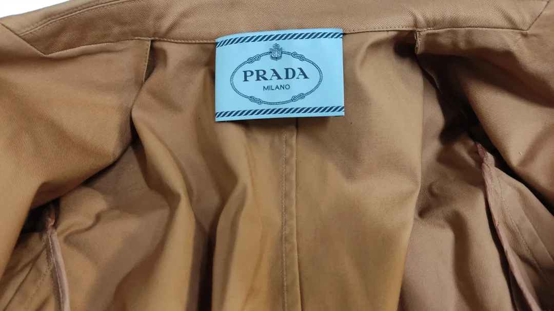 Prada Damenanzug beige in Größe 42 – Bild 3